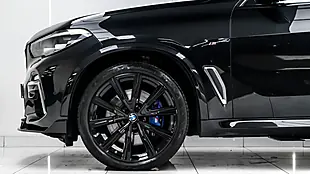 Used 2019 BMW X5 Black - Interior and Exterior details 11