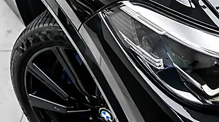 Used 2019 BMW X5 Black - Interior and Exterior details 6
