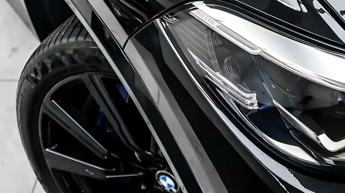 Used 2019 BMW X5 Black - Interior and Exterior details 6