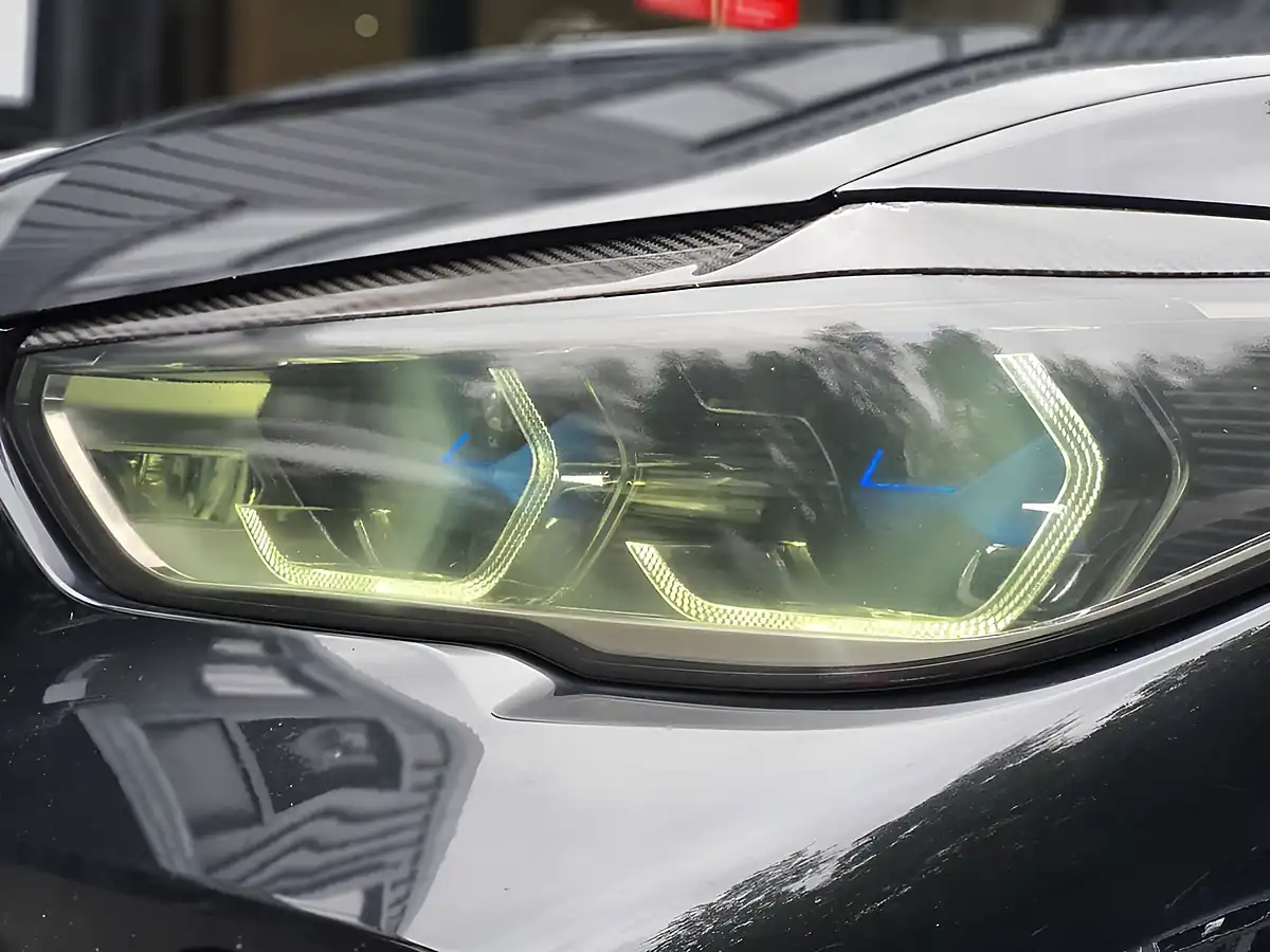 Used 2019 BMW X5 Black - Interior and Exterior details 10