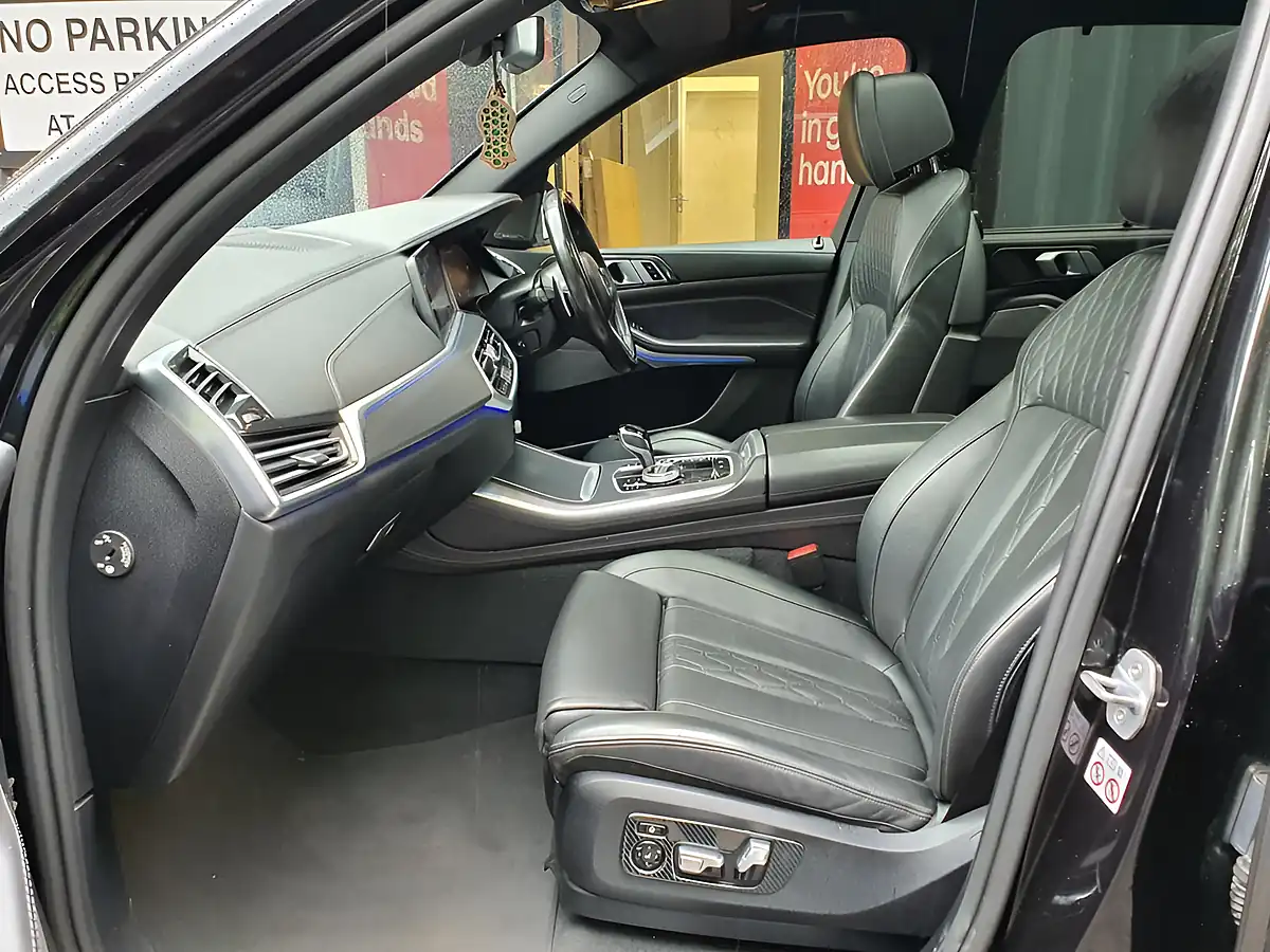 Used 2019 BMW X5 Black - Interior and Exterior details 15