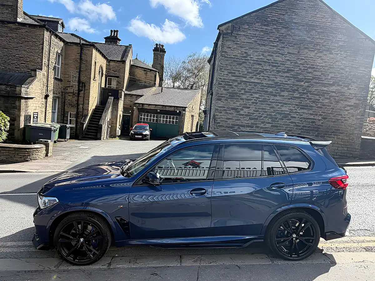 Used 2019 BMW X5 Blue - Interior and Exterior details 12