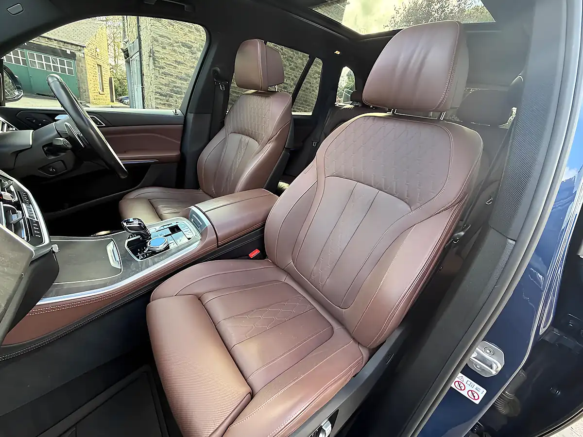 Used 2019 BMW X5 Blue - Interior and Exterior details 17