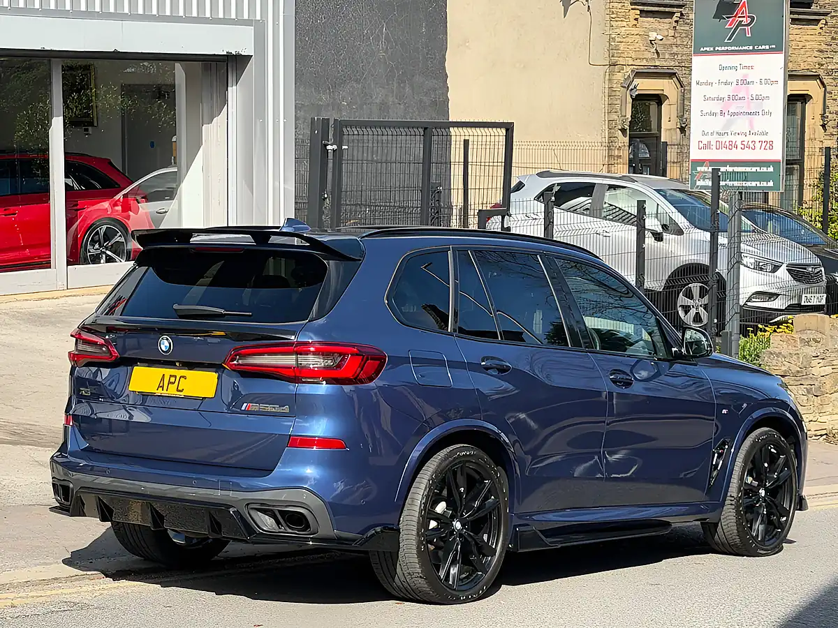 Used 2019 BMW X5 Blue - Interior and Exterior details 6