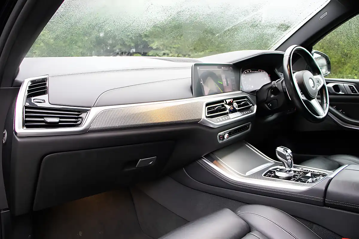 Used 2019 BMW X5 Carbon Black - Interior and Exterior details 12