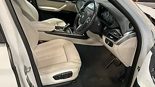 Used 2019 BMW X5 Estate White - Interior and Exterior details 15