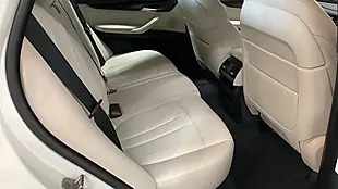 Used 2019 BMW X5 Estate White - Interior and Exterior details 18