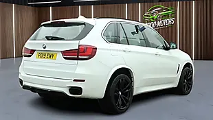 Used 2019 BMW X5 Estate White - Interior and Exterior details 7