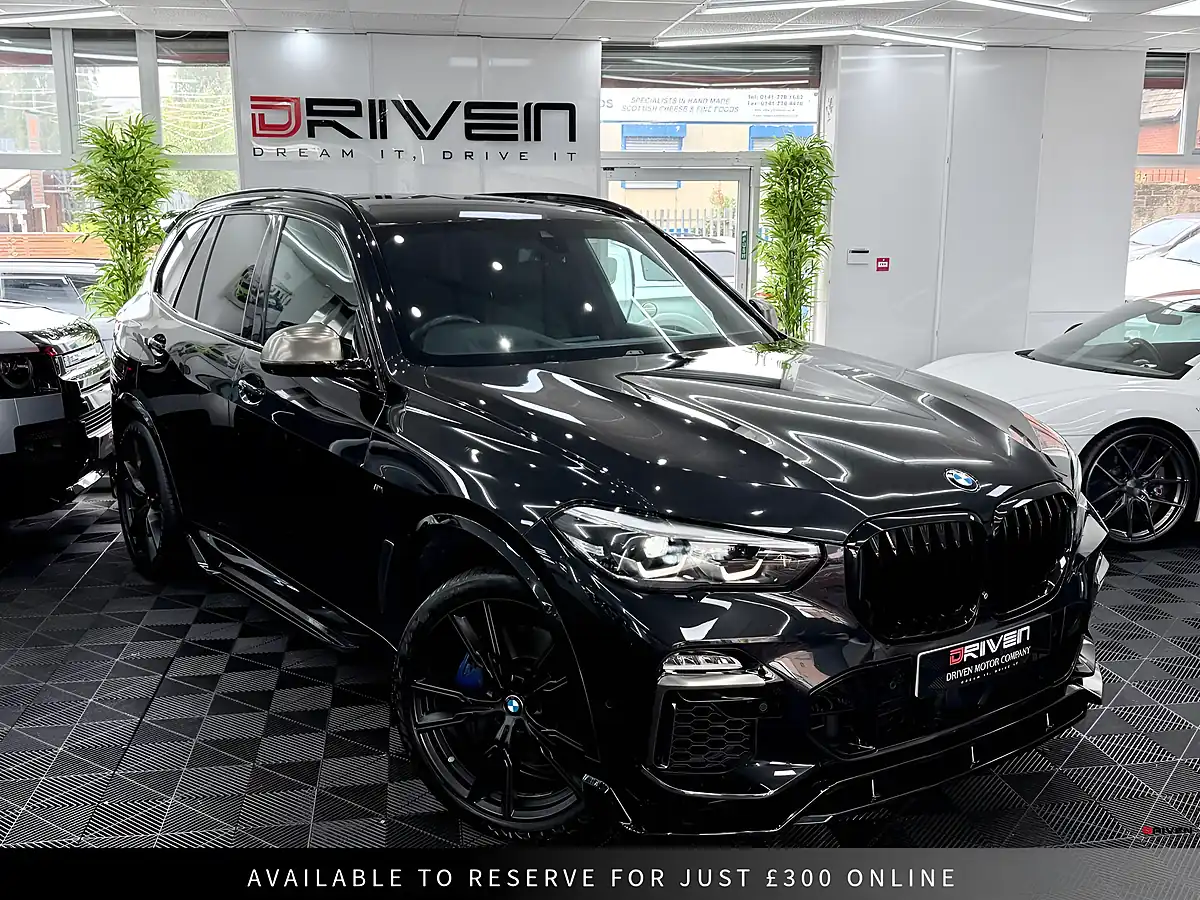 Used 2019 BMW X5 M Performance Black - Front View