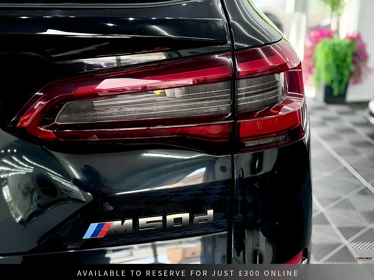 Used 2019 BMW X5 M Performance Black - Interior and Exterior details 17