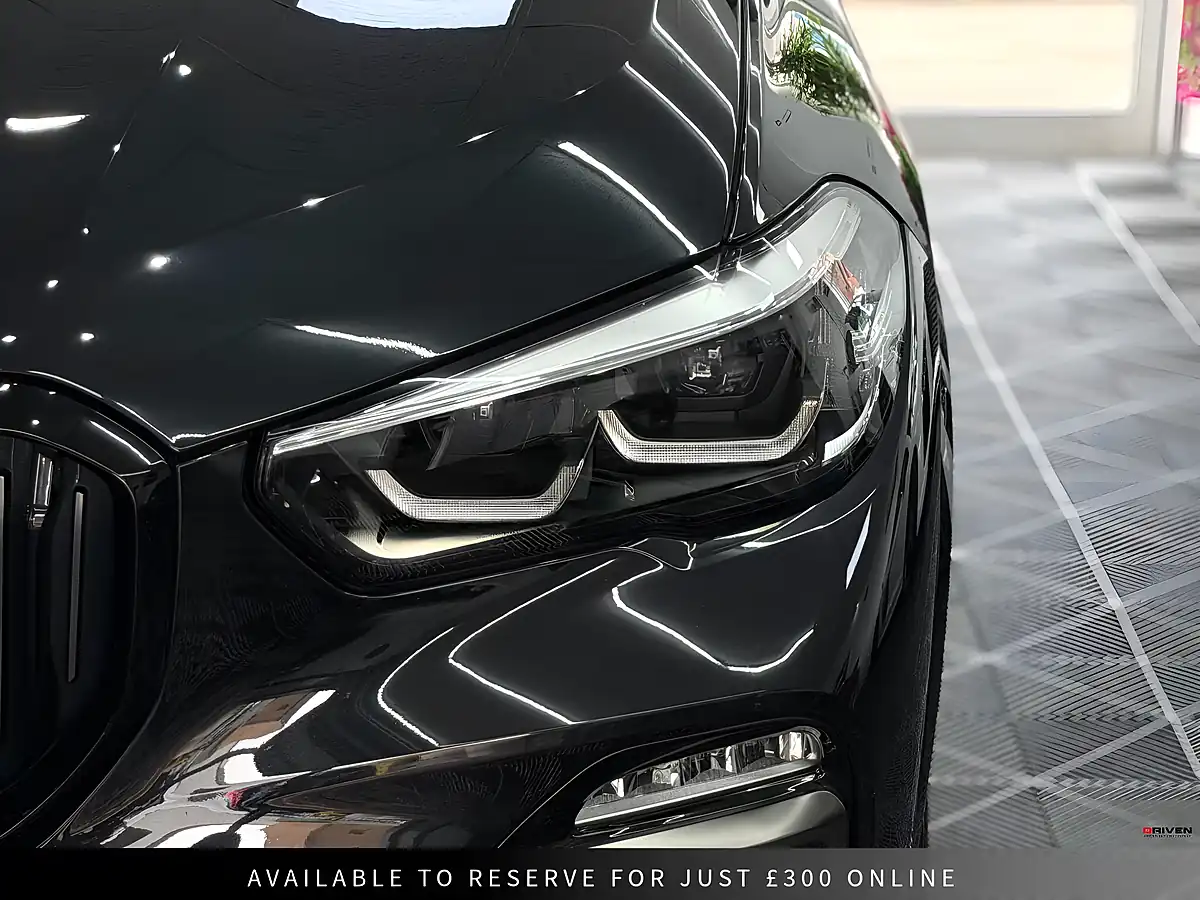 Used 2019 BMW X5 M Performance Black - Interior and Exterior details 18