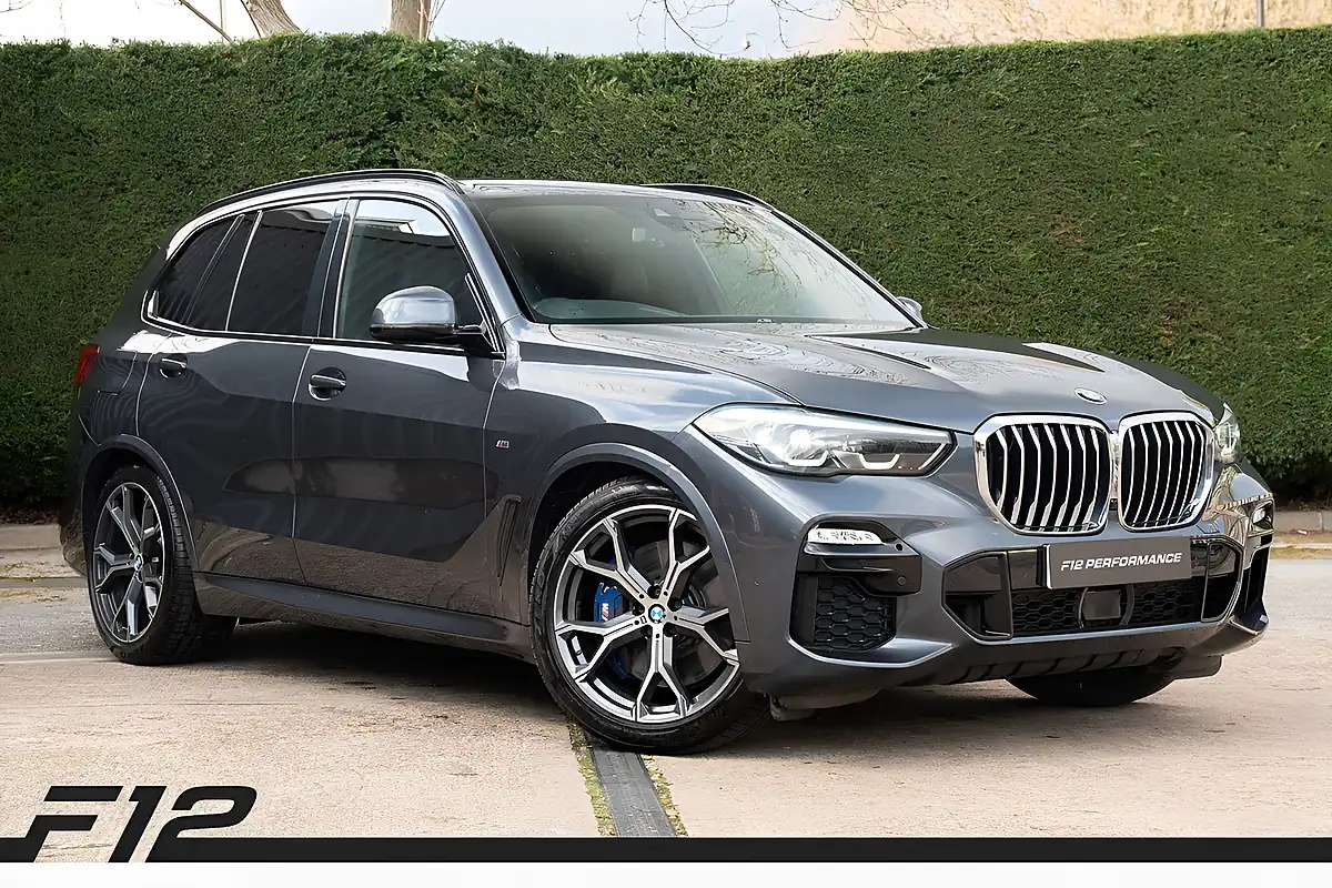Used 2019 BMW X5 M Sport Arctic Grey - Front View