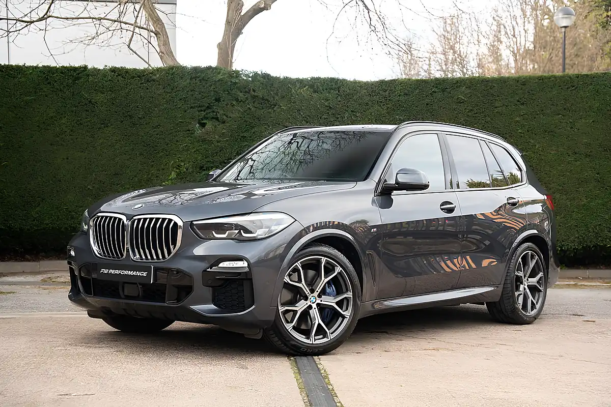 Used 2019 BMW X5 M Sport Arctic Grey - Interior and Exterior details 11
