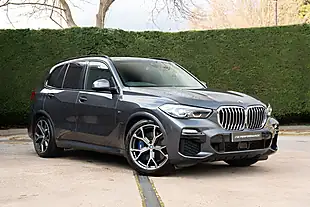 Used 2019 BMW X5 M Sport Arctic Grey - Interior and Exterior details 5