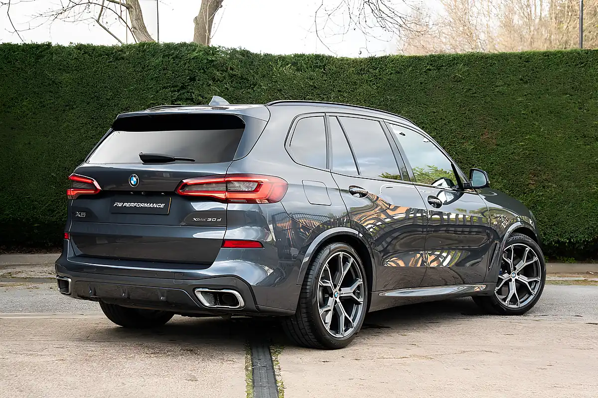 Used 2019 BMW X5 M Sport Arctic Grey - Interior and Exterior details 7