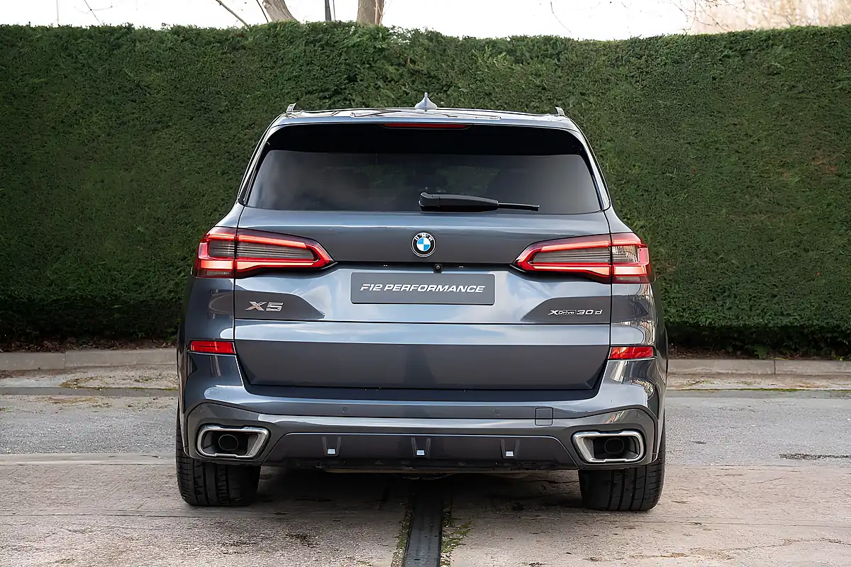 Used 2019 BMW X5 M Sport Arctic Grey - Interior and Exterior details 8
