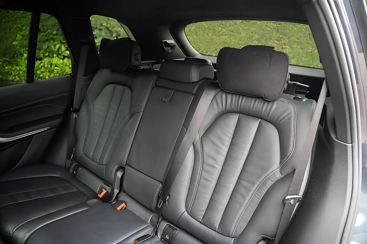 Used 2019 BMW X5 M Sport Arctic Grey - Interior and Exterior details 12