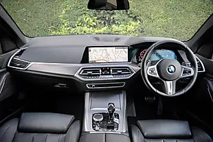 Used 2019 BMW X5 M Sport Arctic Grey - Interior and Exterior details 3