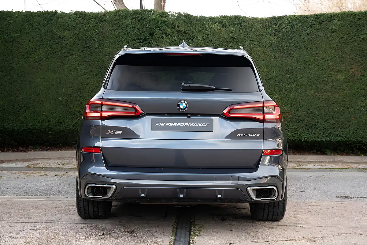 Used 2019 BMW X5 M Sport Arctic Grey - Interior and Exterior details 8