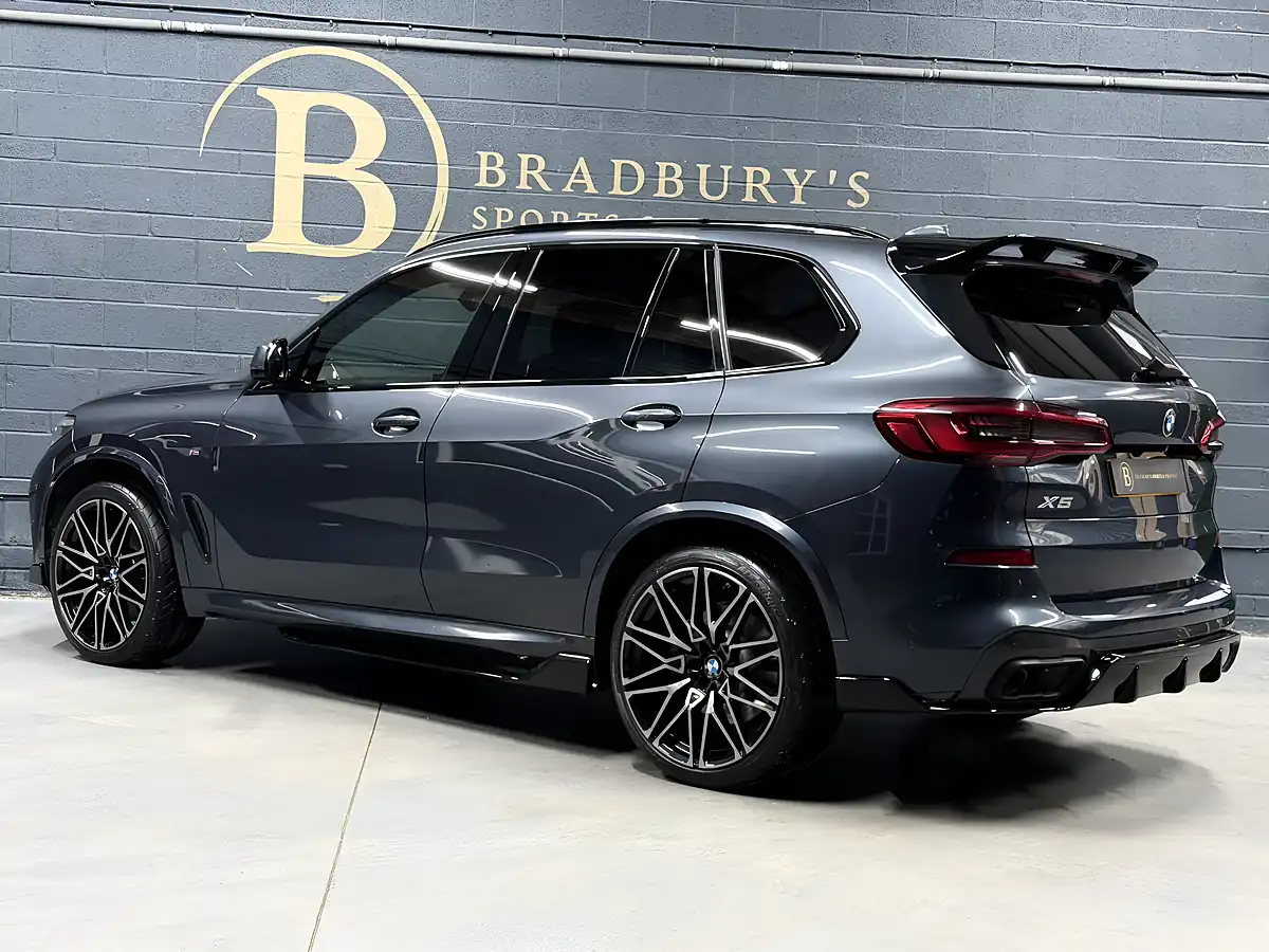 Used 2019 BMW X5 M Sport Arctic Grey Metallic - Interior and Exterior details 14