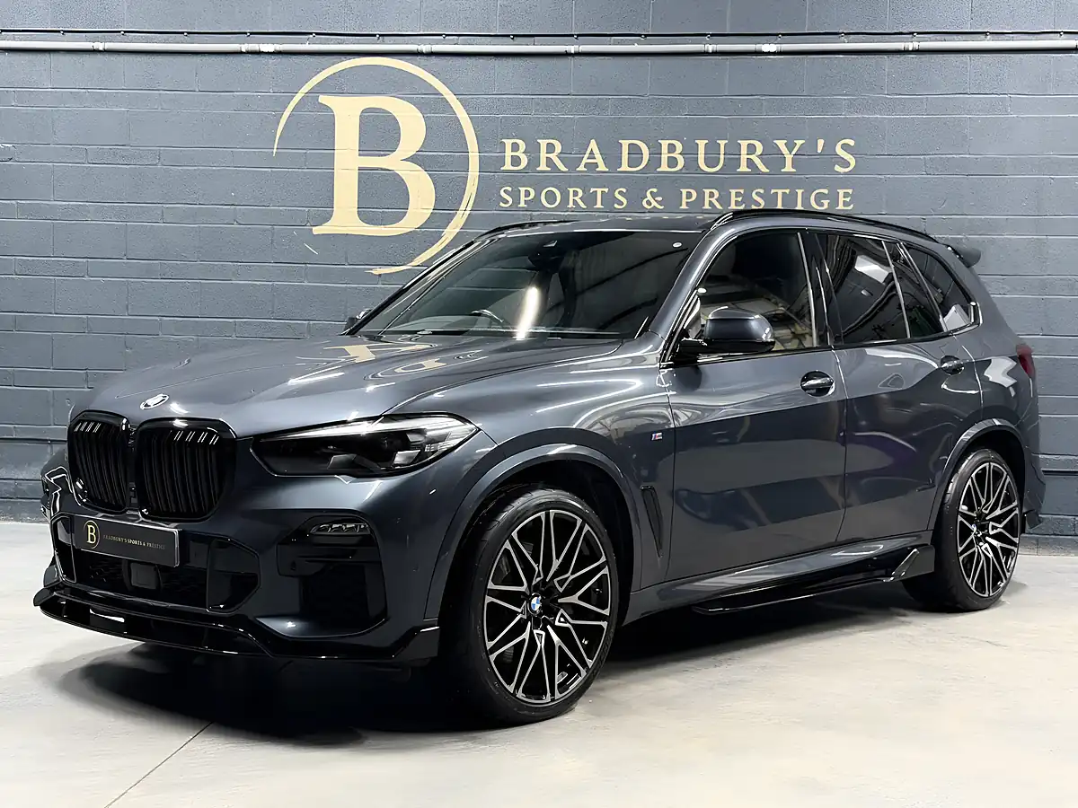 Used 2019 BMW X5 M Sport Arctic Grey Metallic - Interior and Exterior details 3