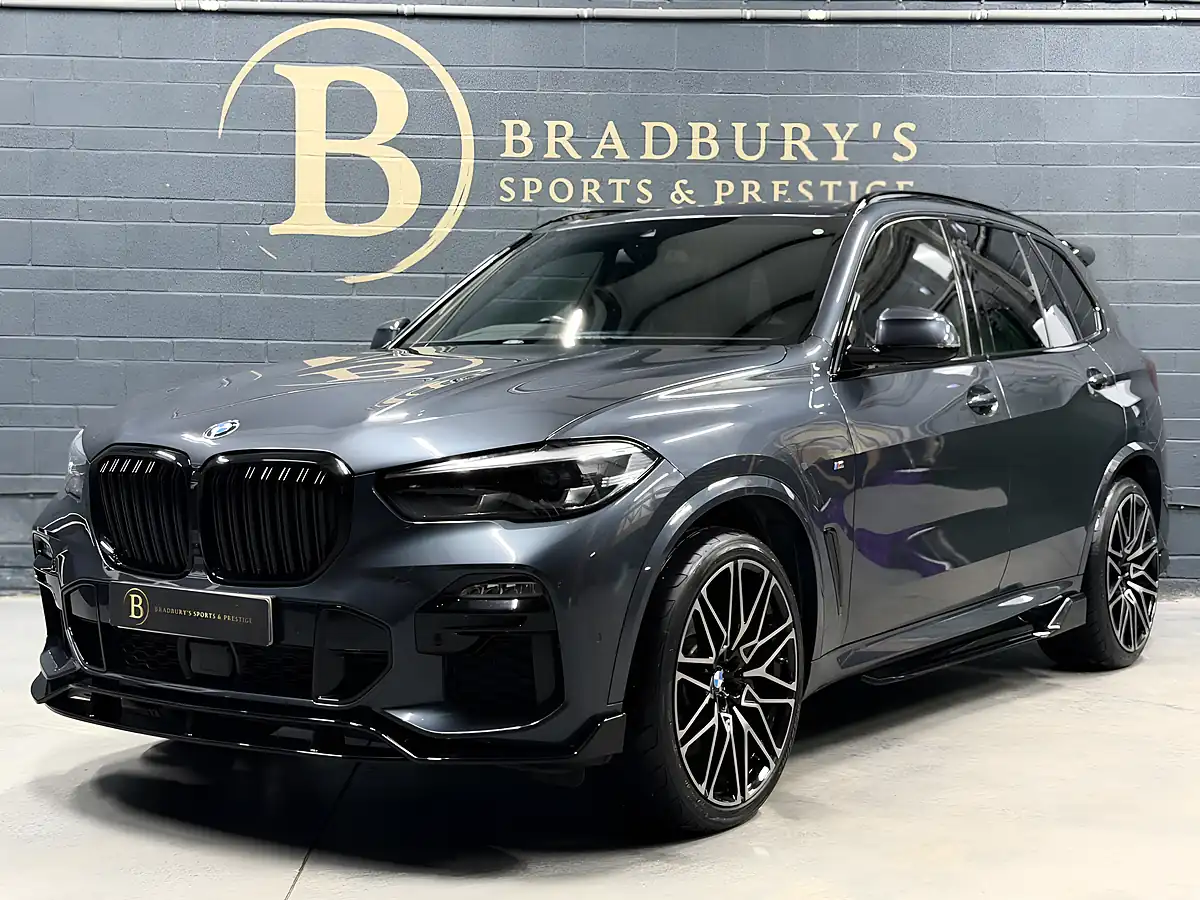 Used 2019 BMW X5 M Sport Arctic Grey Metallic - Interior and Exterior details 4