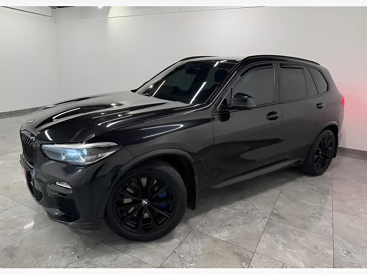 Used 2019 BMW X5 M Sport Black - Interior and Exterior details 4