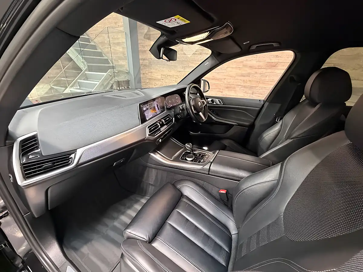 Used 2019 BMW X5 M Sport Black - Interior and Exterior details 7