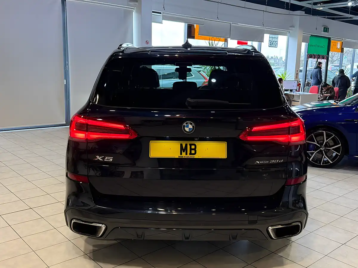 Used 2019 BMW X5 M Sport Black - Interior and Exterior details 10