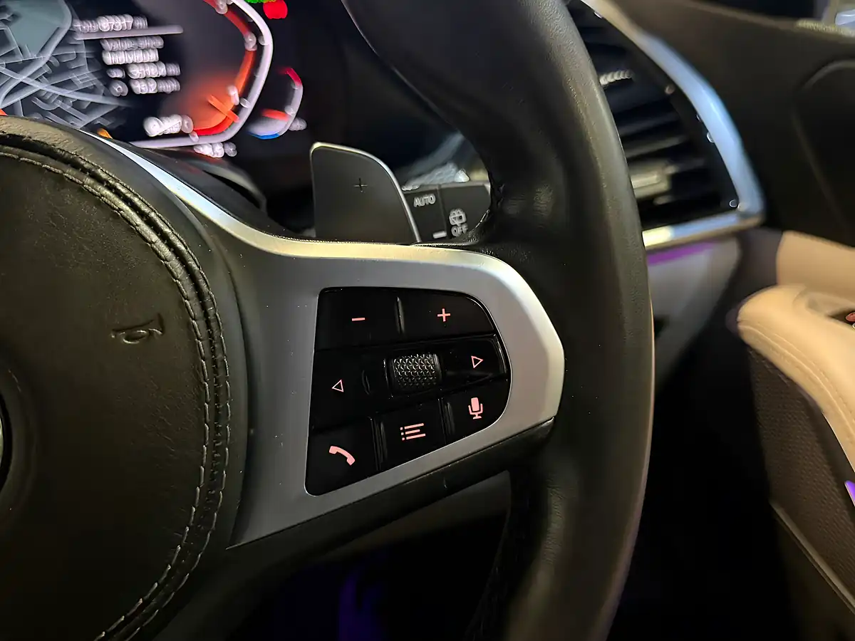 Used 2019 BMW X5 M Sport Black - Interior and Exterior details 17
