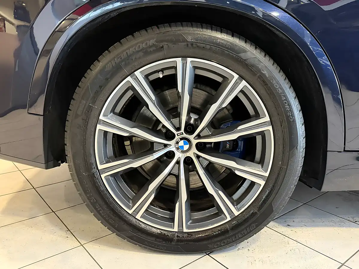 Used 2019 BMW X5 M Sport Black - Interior and Exterior details 18