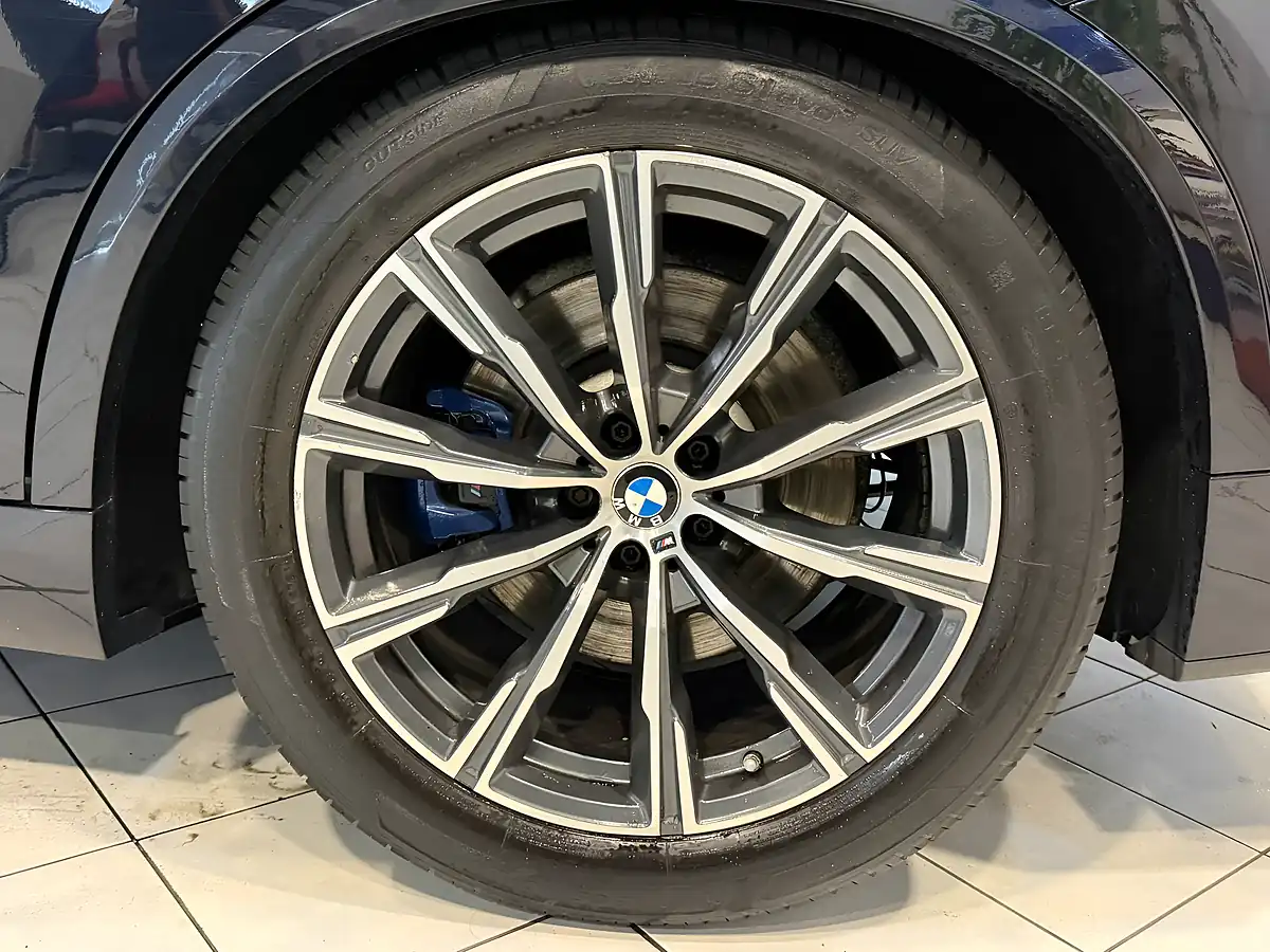 Used 2019 BMW X5 M Sport Black - Interior and Exterior details 19