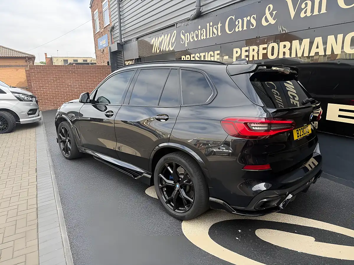 Used 2019 BMW X5 M Sport Black - Interior and Exterior details 5