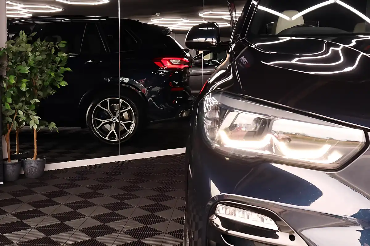 Used 2019 BMW X5 M Sport Black - Interior and Exterior details 10
