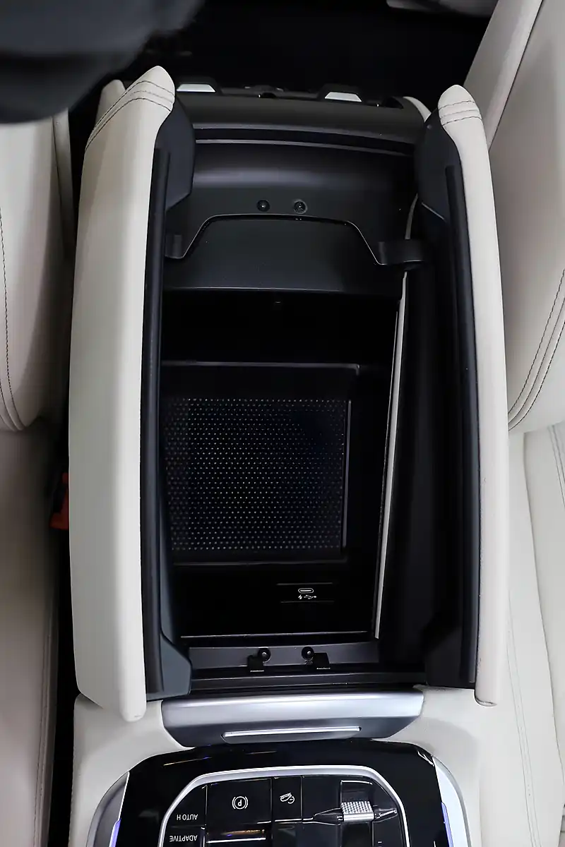 Used 2019 BMW X5 M Sport Black - Interior and Exterior details 14