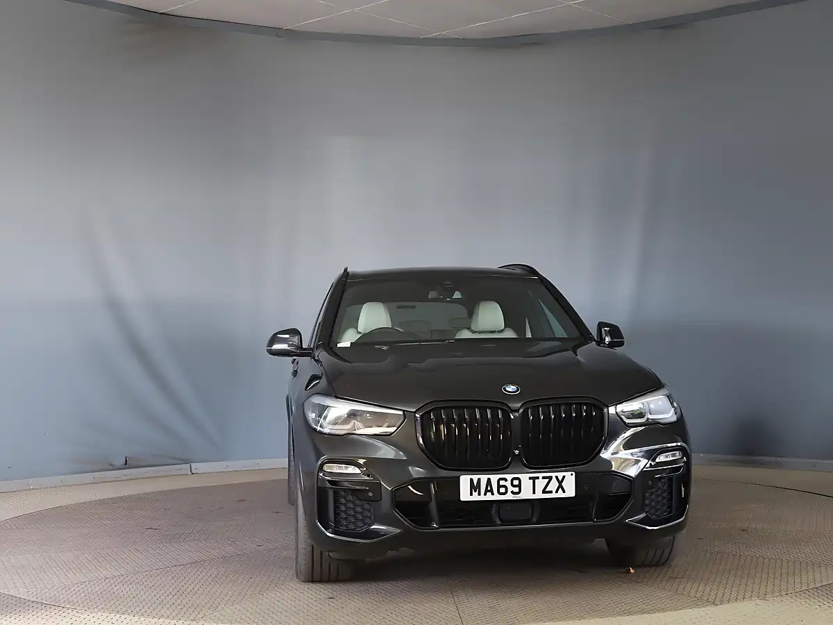 Used 2019 BMW X5 M Sport Black - Interior and Exterior details 2