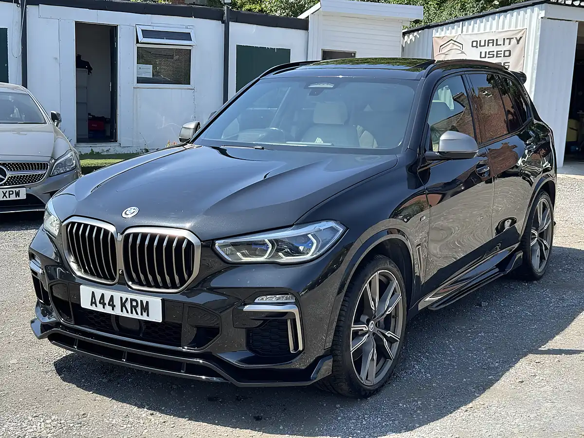 Used 2019 BMW X5 M Sport Black - Interior and Exterior details 3