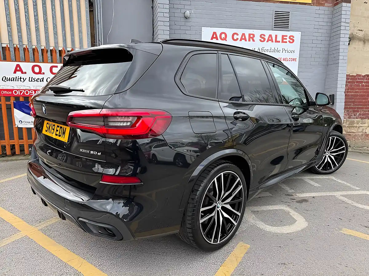 Used 2019 BMW X5 M Sport Black - Interior and Exterior details 7