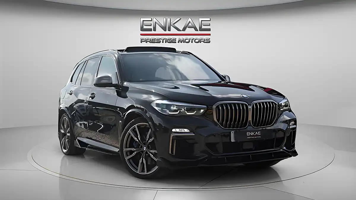 Used 2019 BMW X5 M Sport Black Sapphire - Front View
