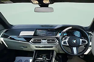 Used 2019 BMW X5 M Sport Black Sapphire - Interior and Exterior details 12