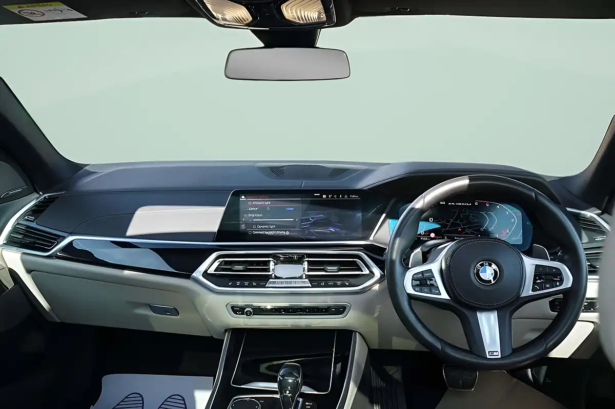 Used 2019 BMW X5 M Sport Black Sapphire - Interior and Exterior details 12