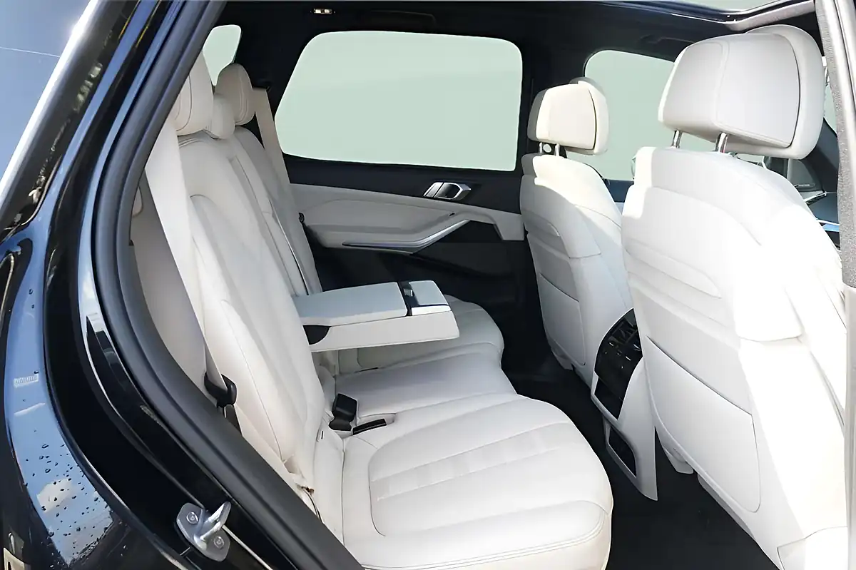 Used 2019 BMW X5 M Sport Black Sapphire - Interior and Exterior details 19