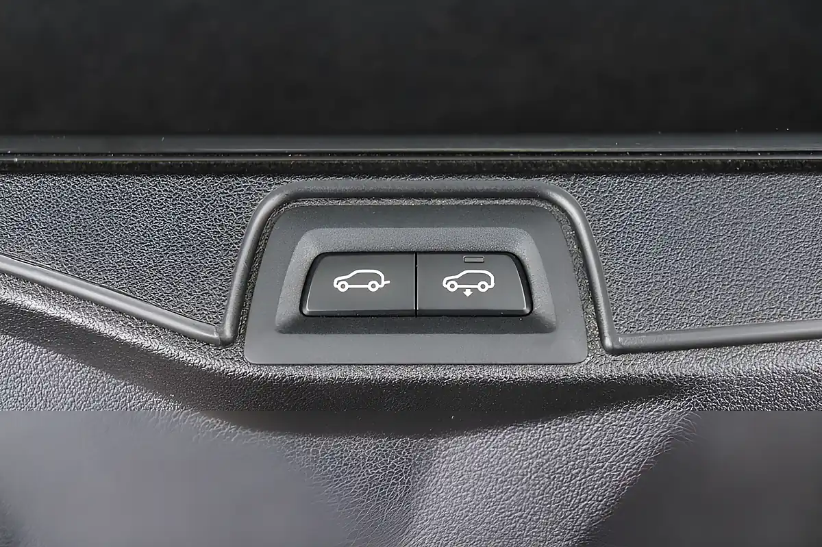 Used 2019 BMW X5 M Sport Black Sapphire - Interior and Exterior details 19