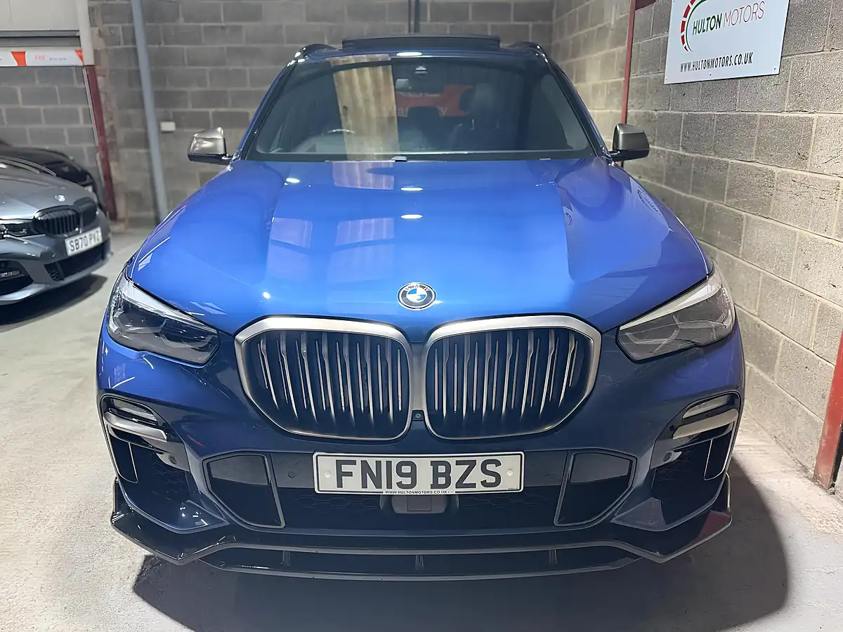 Used 2019 BMW X5 M Sport Blue - Interior and Exterior details 4