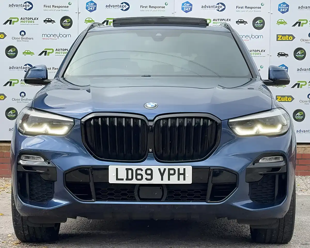 Used 2019 BMW X5 M Sport Blue - Interior and Exterior details 3