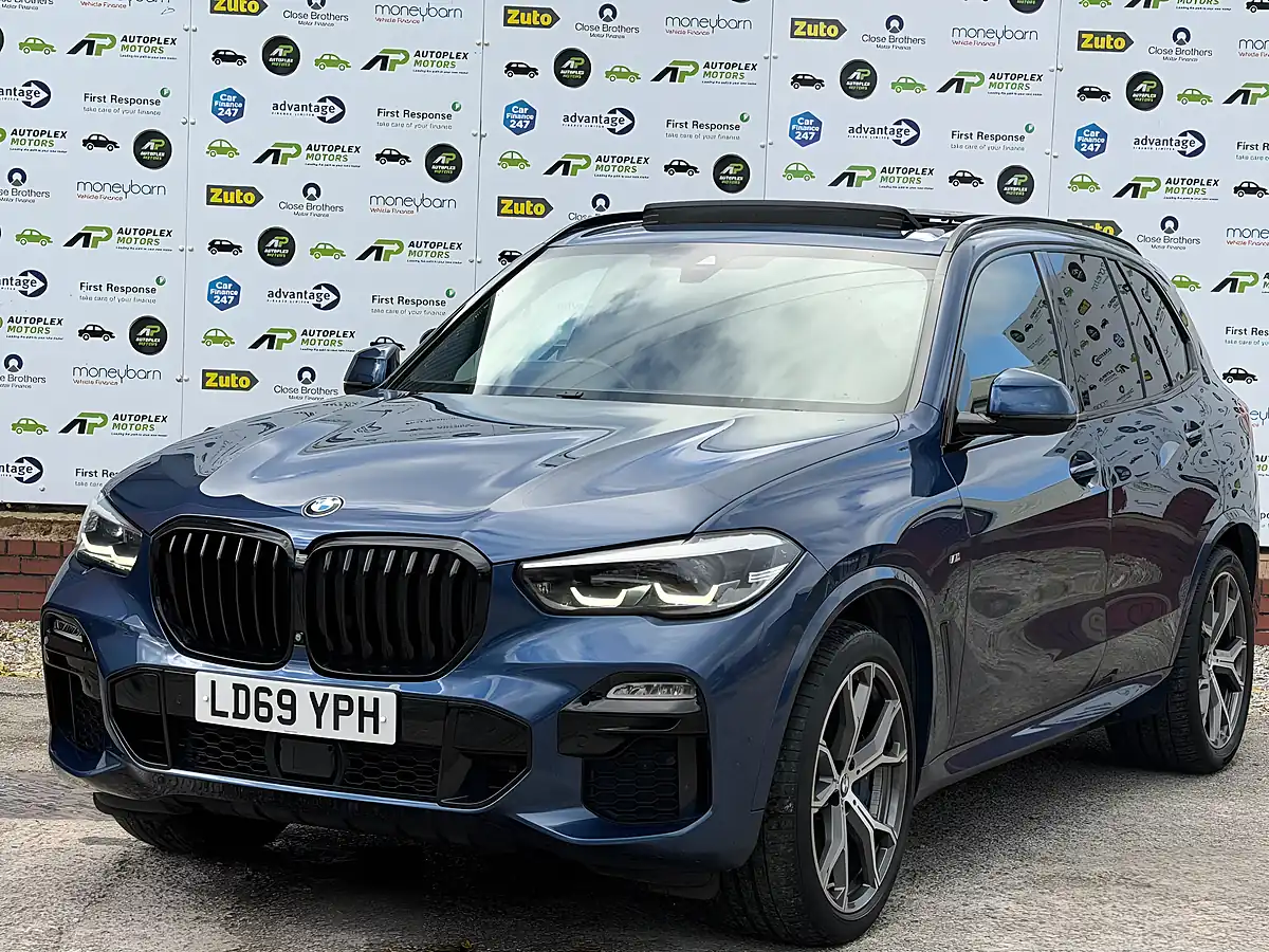 Used 2019 BMW X5 M Sport Blue - Interior and Exterior details 5