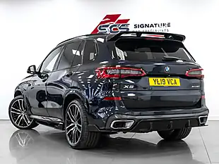 Used 2019 BMW X5 M Sport Carbon Black - Interior and Exterior details 4