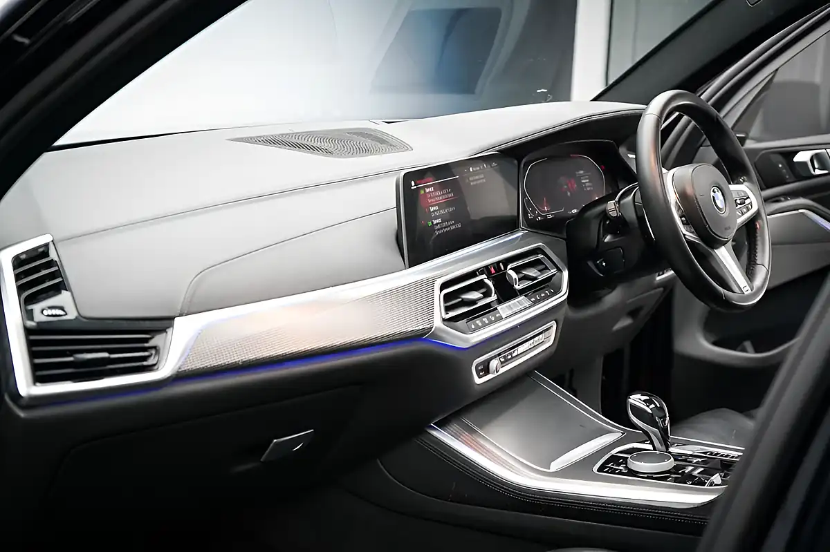 Used 2019 BMW X5 M Sport Carbon Black - Interior and Exterior details 10