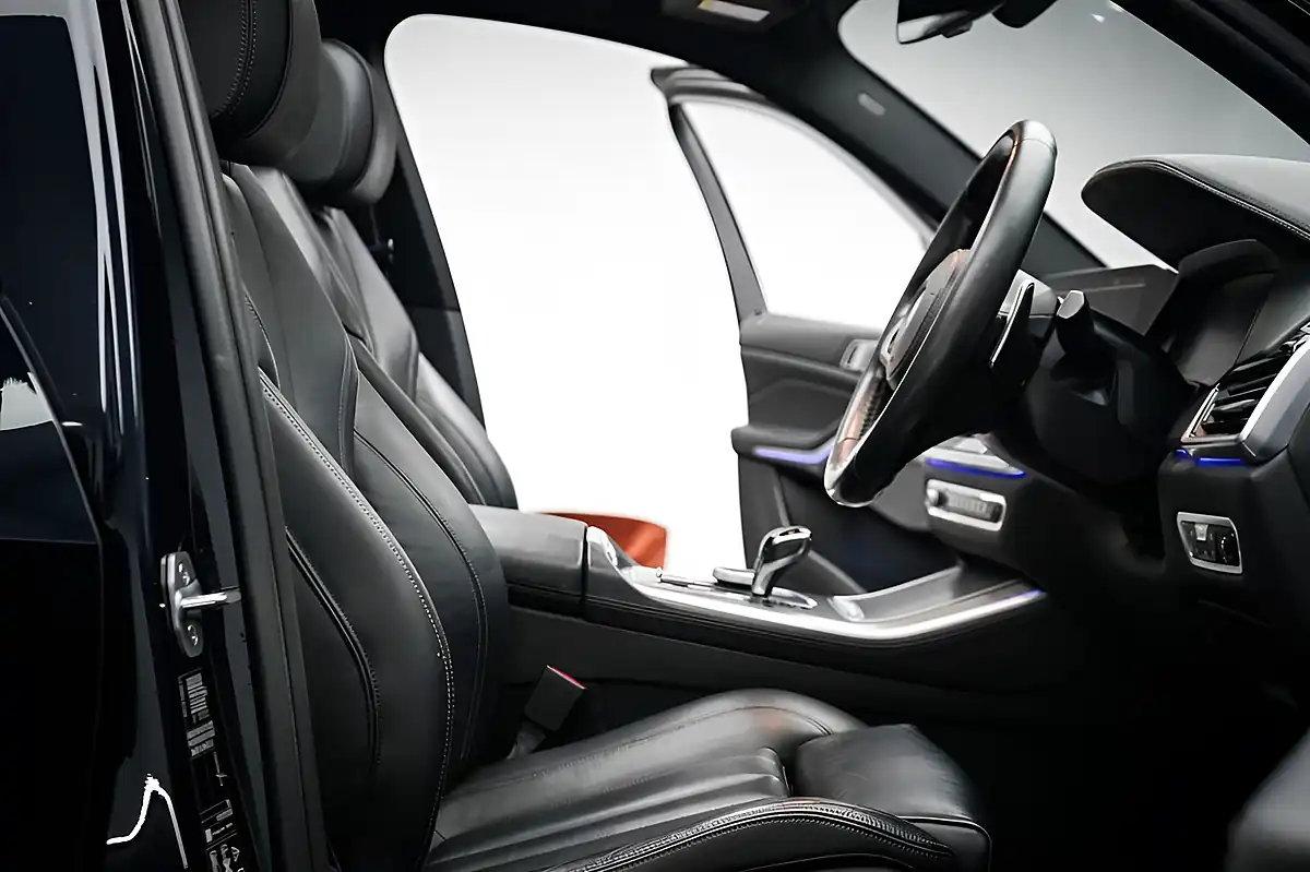 Used 2019 BMW X5 M Sport Carbon Black - Interior and Exterior details 15