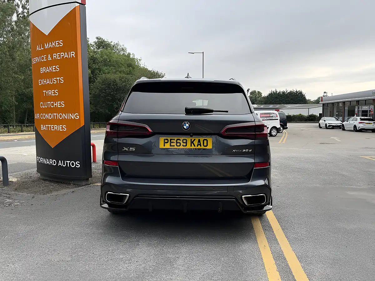 Used 2019 BMW X5 M Sport Grey - Interior and Exterior details 14